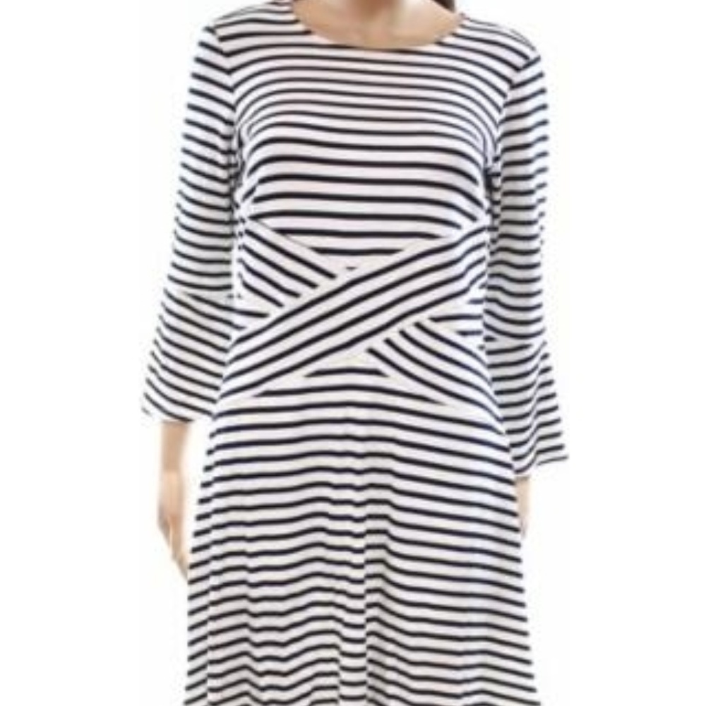 eci New York Black & White Bell Sleeve Dress